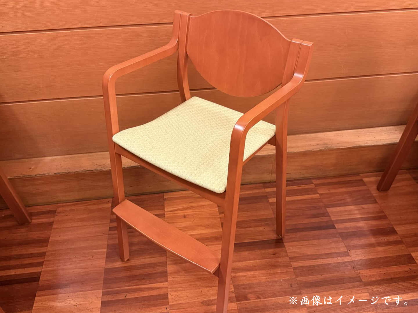 お子様椅子「お子様椅子」